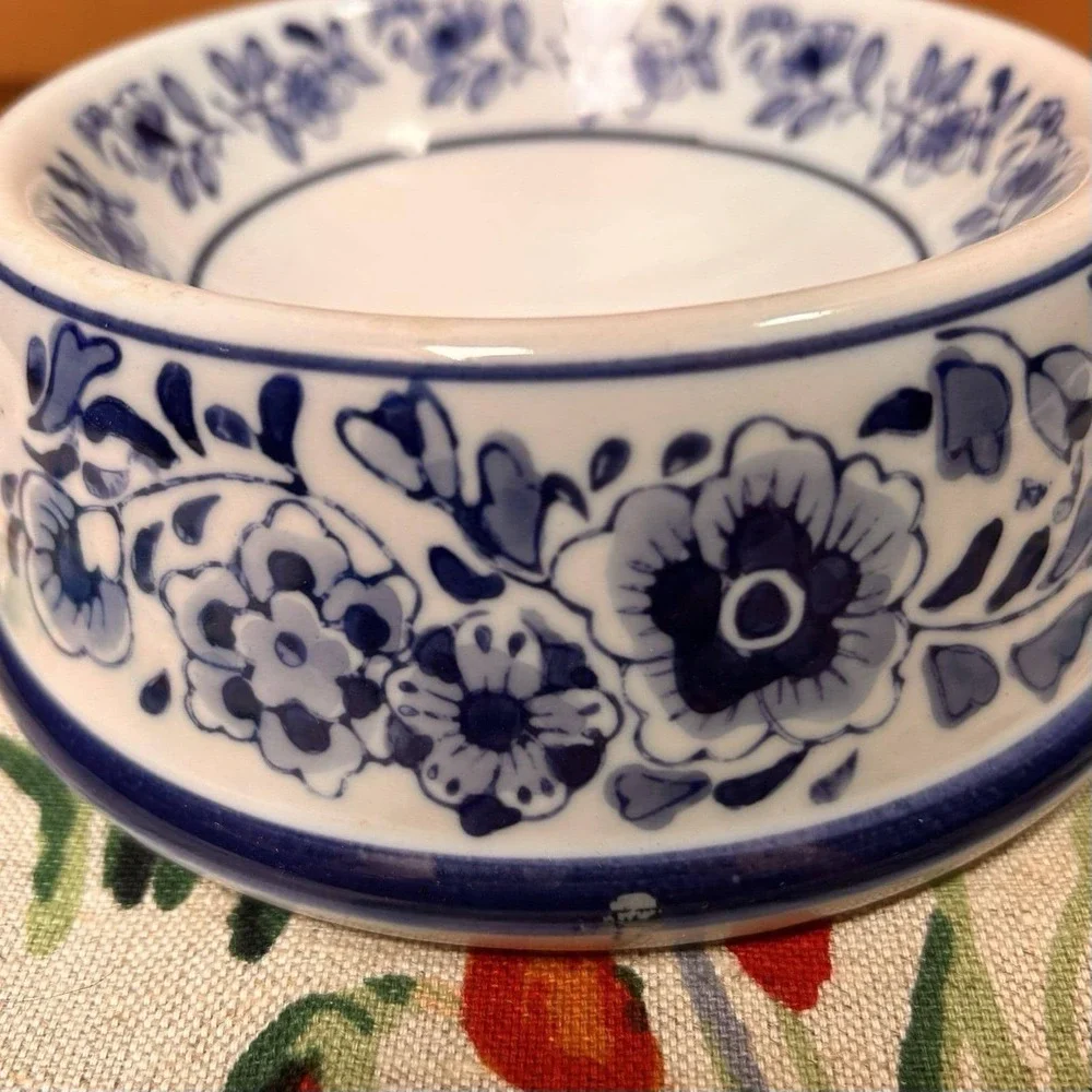 VTG Blue/White Chinoiserie Ceramic Cat Small Dog Pet Food Bowl Dish Grandma Chic
